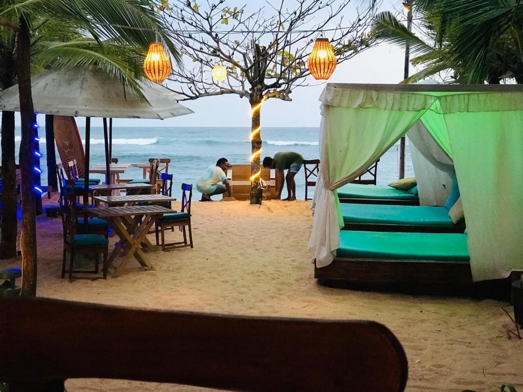 Toddy Unawatuna Hotel Bagian luar foto